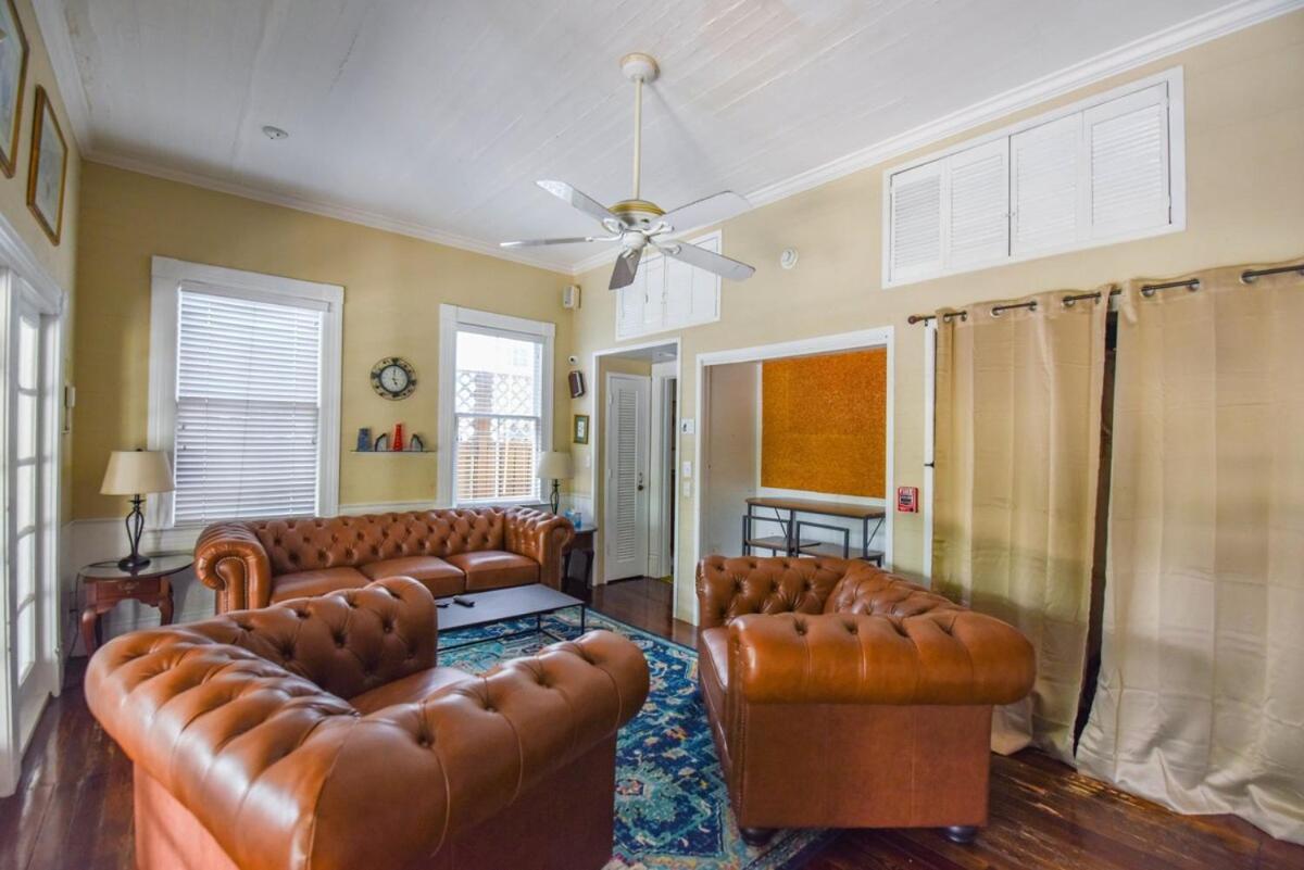 Curry House - Pool, King Bed & Balcony! Room 7 Key West Exterior photo