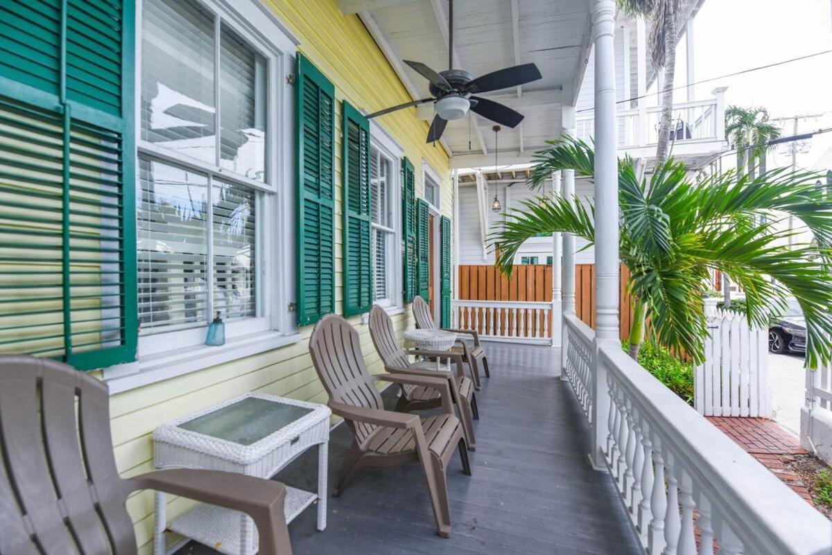 Curry House - Pool, King Bed & Balcony! Room 7 Key West Exterior photo