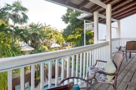 Curry House - Pool, King Bed & Balcony! Room 7 Key West Exterior photo